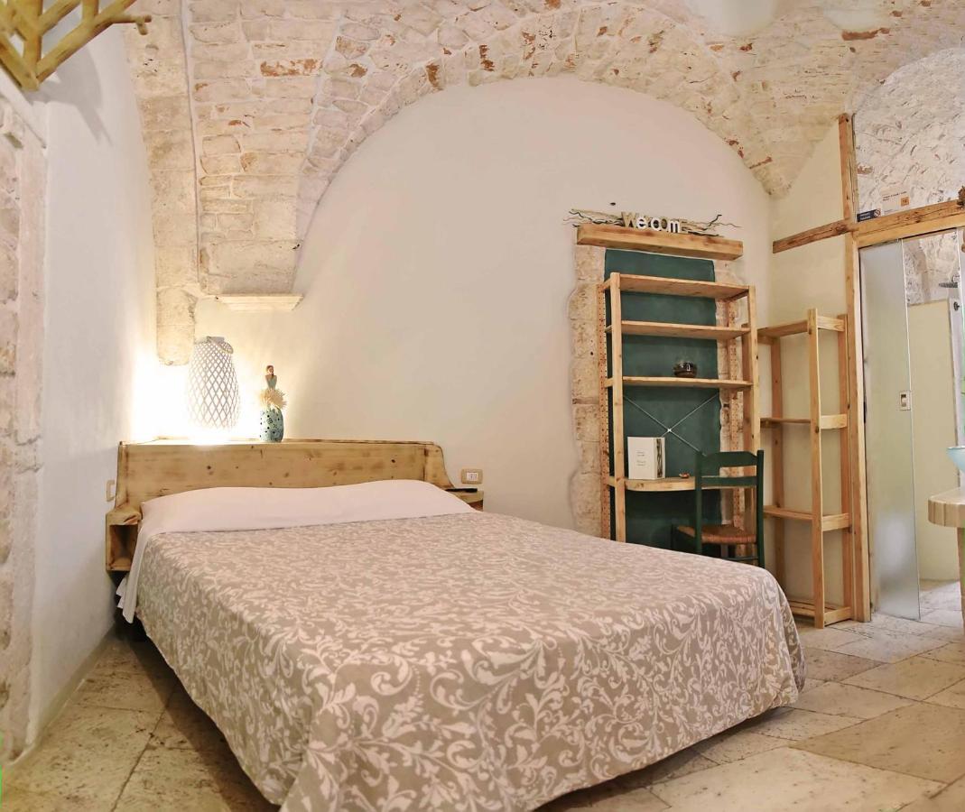 L'Angolo Di Gaudi, Alcoba Blanca 普蒂尼亚诺 外观 照片